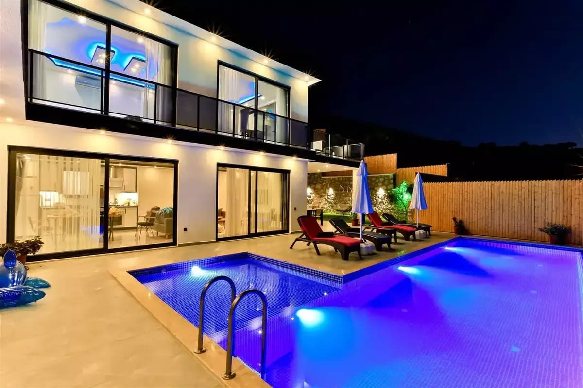 Villa Stone 4