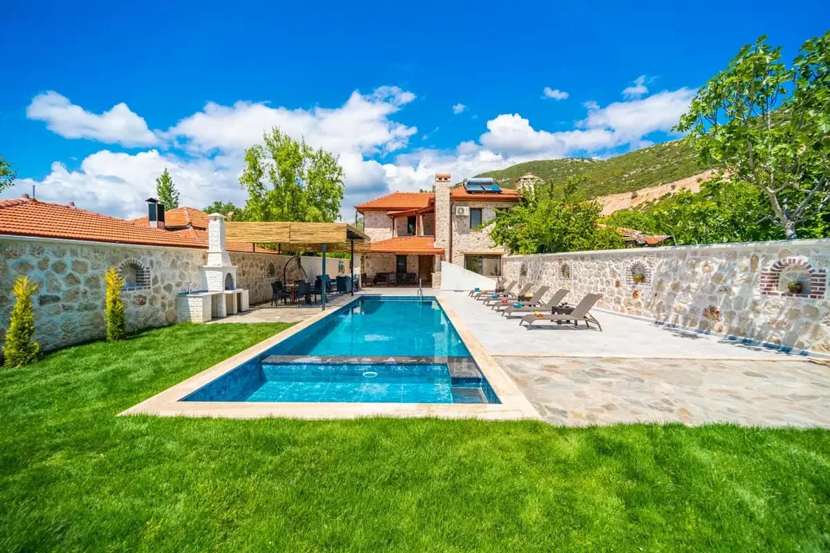Villa Yanar 2