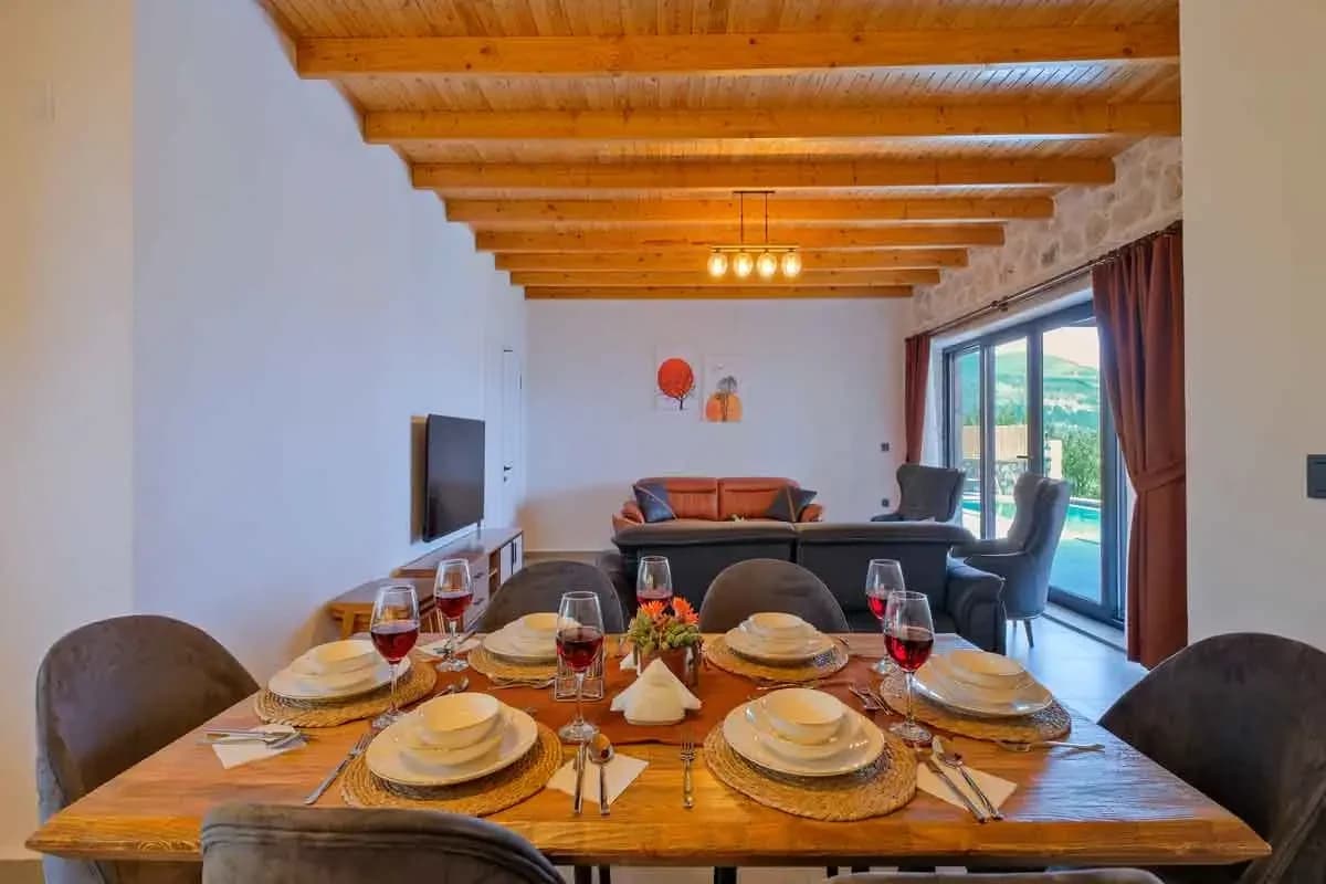 Villa Tepe 52