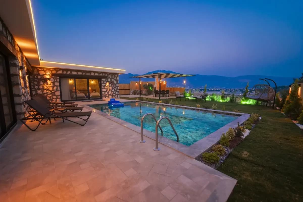 Villa Rose 2