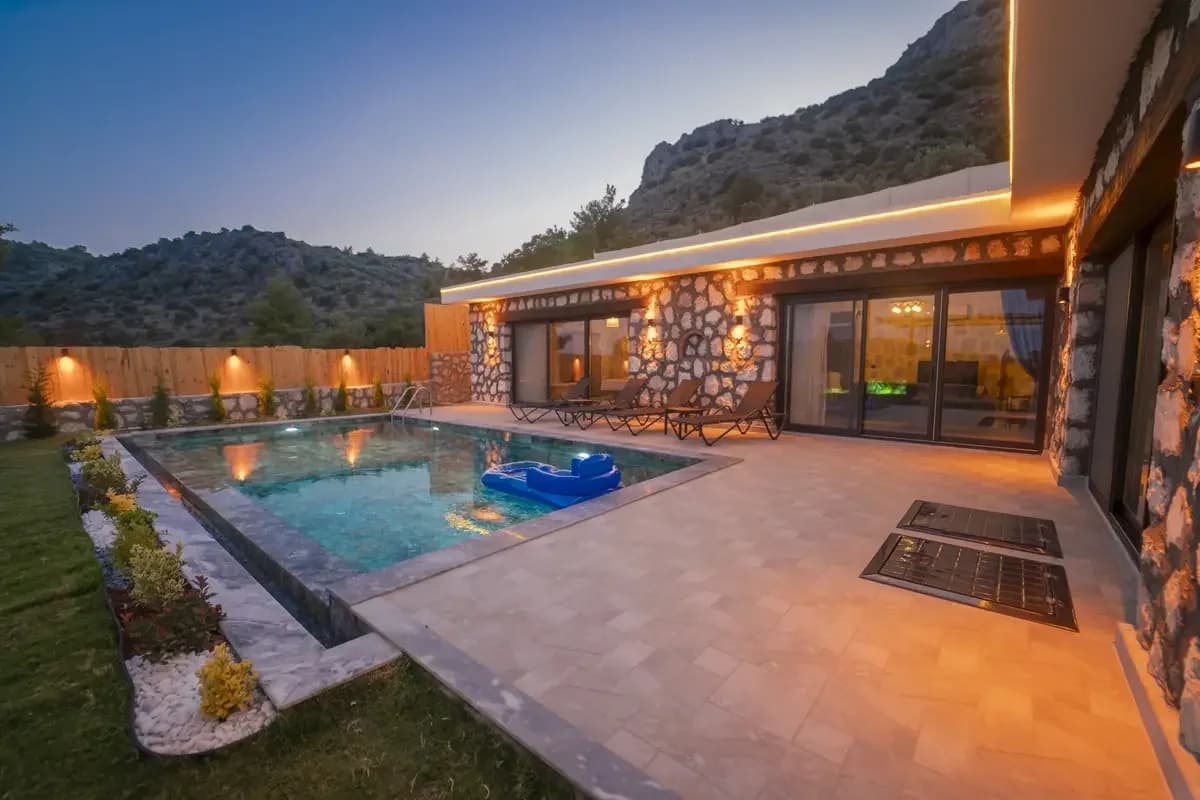 Villa Rose 5