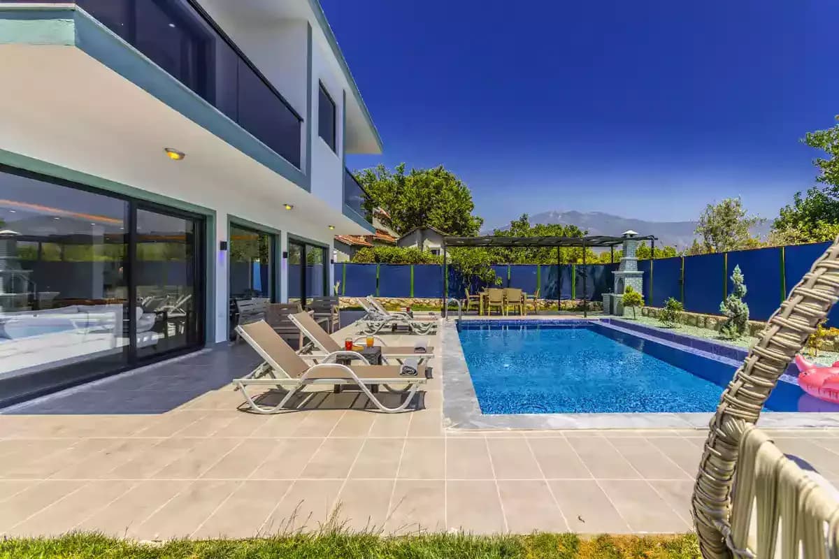 Villa Last Summer 5