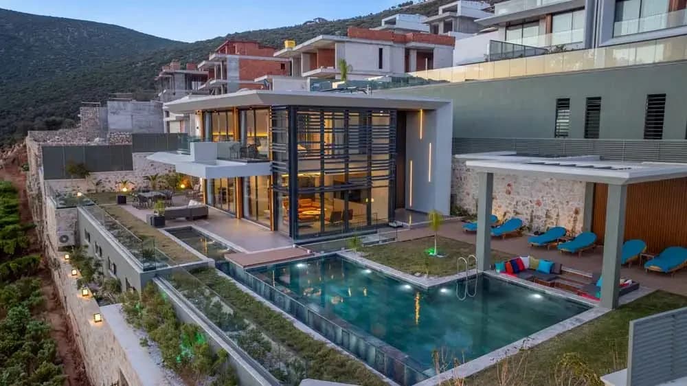 Villa Safran Flower 5